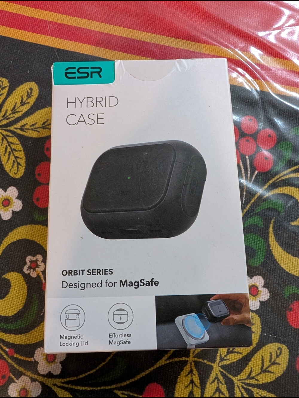 ESR Hybrid Case Orbit Series for MagSafe – Black